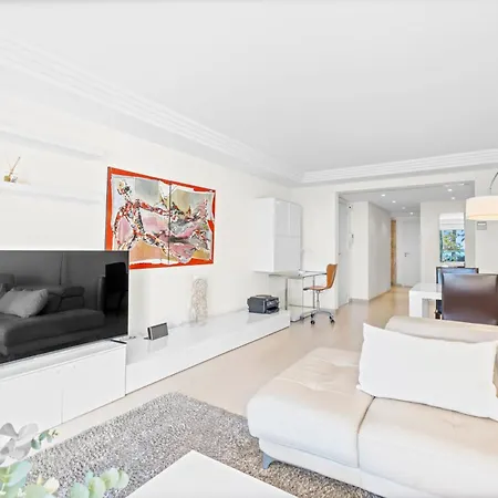 Ref 2052 - Seasonal - Prestigious On The Croisette Daire
