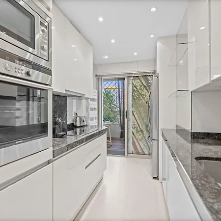 Ref 2052 - Seasonal - Prestigious On The Croisette Daire *